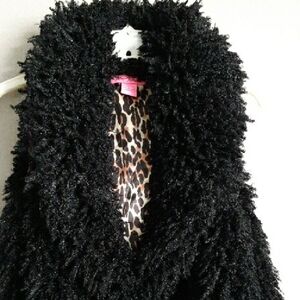 Betsey Johnson Black Fuzzy Vest - L